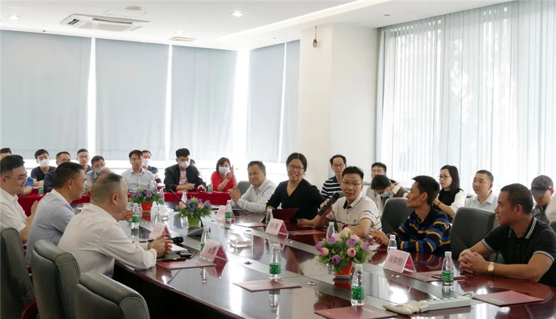 湛江市坡头区区委组织部领导及企业代表团莅临朝野考察